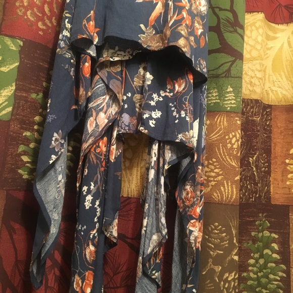 Gorgeous blue bohemian style flower print dress - Picture 3 of 3